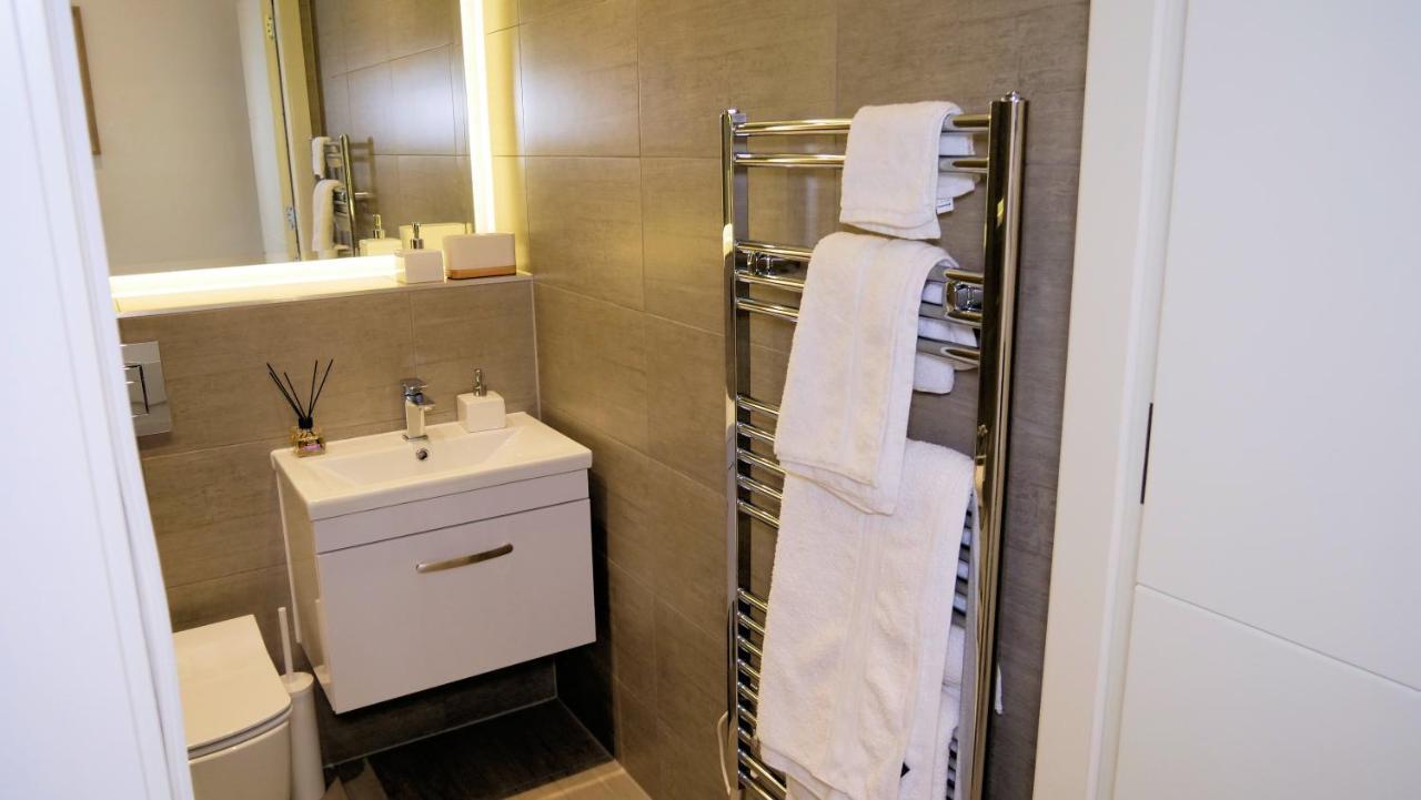Luxurious Short Stay Flat In Milton Keynes Ngoại thất bức ảnh