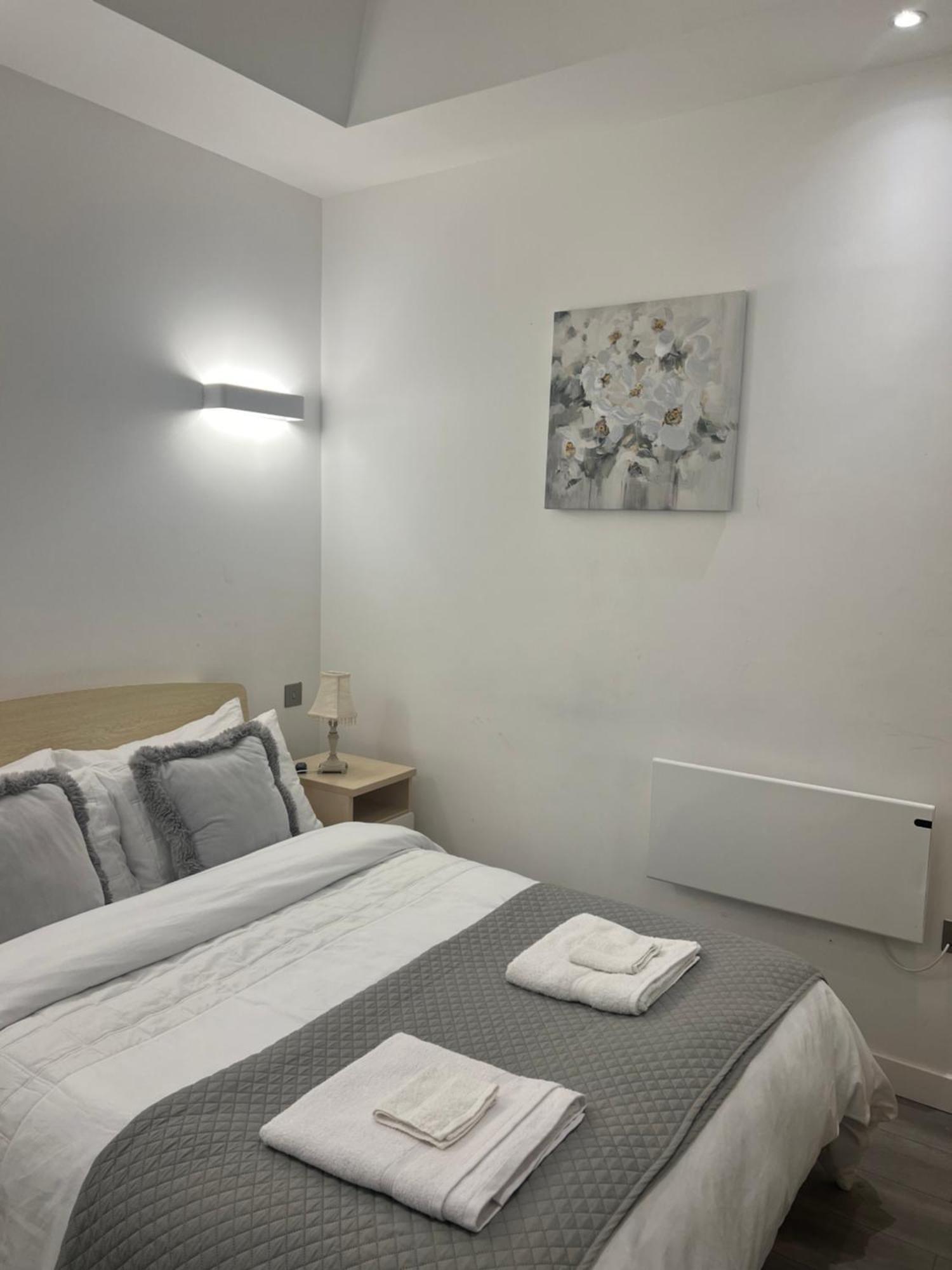 Luxurious Short Stay Flat In Milton Keynes Ngoại thất bức ảnh