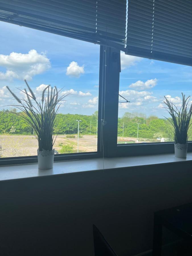 Luxurious Short Stay Flat In Milton Keynes Ngoại thất bức ảnh